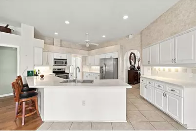 8405 Maybelle Drive, Weeki Wachee, FL 34613 - Photo 17