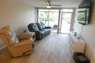 4322 Tahitian Gardens Cir, Holiday, FL 34691 - Photo 11