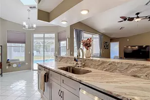 1051 Hook Dr, Spring Hill, FL 34608 - Photo 23