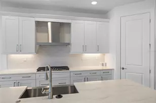 18373 Rockport Pl, Lakewood Ranch, FL 34211 - Photo 9