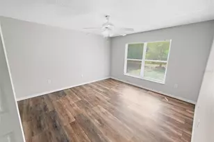 7010 Orchid Lake Rd, New Port Richey, FL 34653 - Photo 15