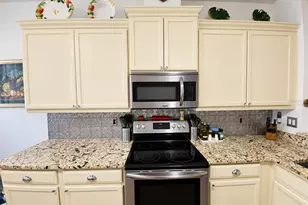 11404 Deercroft Ct, Spring Hill, FL 34609 - Photo 5