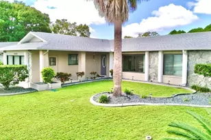 4663 Swallowtail Dr, New Port Richey, FL 34653 - Photo 3