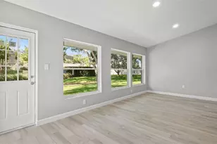 1385 Summerwood Ct, Spring Hill, FL 34606 - Photo 5