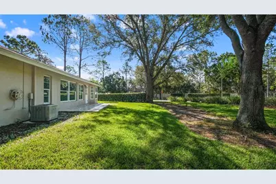 1385 Summerwood Court, Spring Hill, FL 34606 - Photo 37