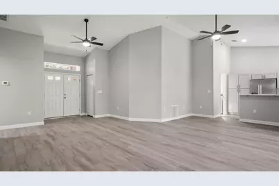 1385 Summerwood Court, Spring Hill, FL 34606 - Photo 9