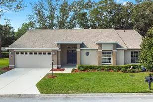 1385 Summerwood Ct, Spring Hill, FL 34606 - Photo 3