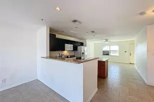 9201 Tudor Dr, Tampa, FL 33615 - Photo 17