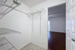 9201 Tudor Dr, Tampa, FL 33615 - Photo 35