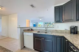 9201 Tudor Dr, Tampa, FL 33615 - Photo 15
