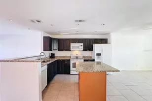 9201 Tudor Dr, Tampa, FL 33615 - Photo 13