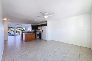 9201 Tudor Dr, Tampa, FL 33615 - Photo 7