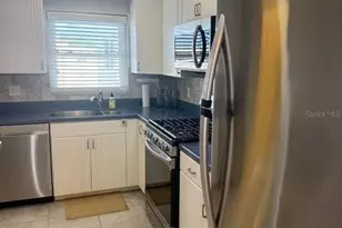 5623 80th St N, Saint Petersburg, FL 33709 - Photo 9