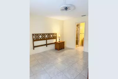 5623 80th Street N #415, Saint Petersburg, FL 33709 - Photo 3