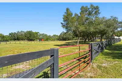 10484 Gypsy Avenue, Weeki Wachee, FL 34613 - Photo 73