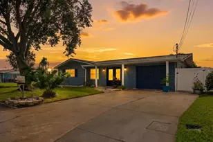 13701 Leslie Dr, Hudson, FL 34667 - Photo 1