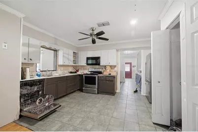 15499 Oakcrest Circle, Brooksville, FL 34604 - Photo 11