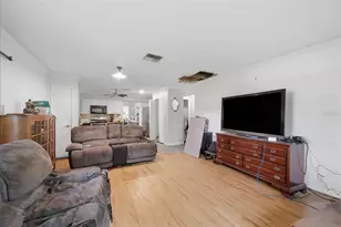 15499 Oakcrest Cir, Brooksville, FL 34604 - Photo 17