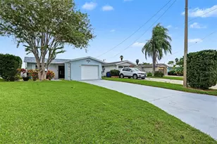 5106 Blue Heron Dr, New Port Richey, FL 34652 - Photo 3