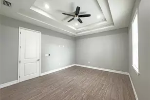 3920 W Crenshaw St, Tampa, FL 33614 - Photo 25