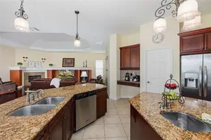 10640 Pontofino Cir, Trinity, FL 34655 - Photo 27