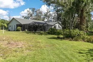 11211 Pine Forest Dr, New Port Richey, FL 34654 - Photo 5