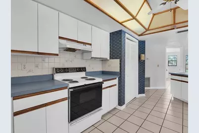 11211 Pine Forest Drive, New Port Richey, FL 34654 - Photo 19