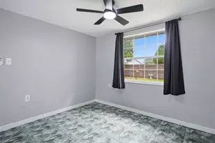 9850 Richwood Ln, Port Richey, FL 34668 - Photo 9