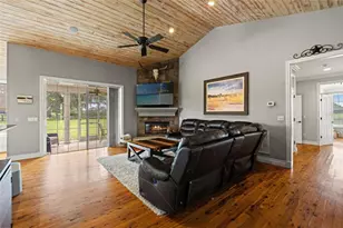 18351 Kuka Ln, Spring Hill, FL 34610 - Photo 15