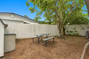 752 Driftwood Ln, Tarpon Springs, FL 34689 - Photo 27