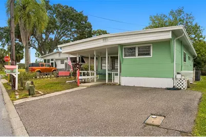 752 Driftwood Lane, Tarpon Springs, FL 34689 - Photo 3
