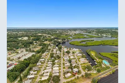 752 Driftwood Lane, Tarpon Springs, FL 34689 - Photo 31