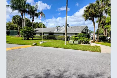 1236 Pine Ridge Circle W #B1, Tarpon Springs, FL 34688 - Photo 17