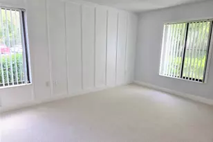 1236 Pine Ridge Cir W, Tarpon Springs, FL 34688 - Photo 11