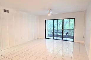 1236 Pine Ridge Cir W, Tarpon Springs, FL 34688 - Photo 7