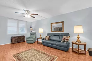 4715 Bay St NE, Saint Petersburg, FL 33703 - Photo 9