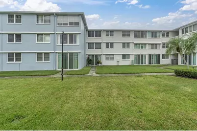 4715 Bay Street NE #330, Saint Petersburg, FL 33703 - Photo 31