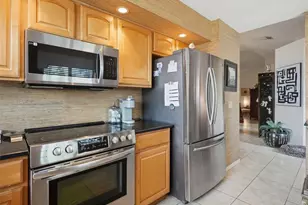 11031 Lapaz Ct, Spring Hill, FL 34608 - Photo 11