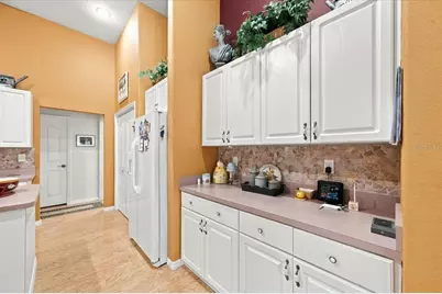 10081 Georgetown Court, Weeki Wachee, FL 34613 - Photo 29