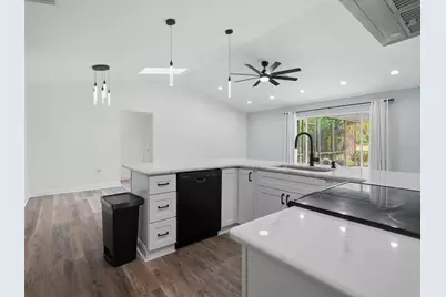 5298 Florentine Court, Spring Hill, FL 34608 - Photo 11