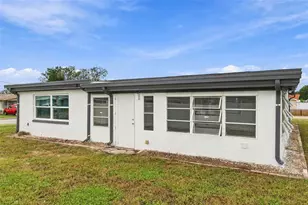 10734 Leeds Rd, Port Richey, FL 34668 - Photo 35
