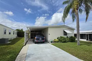5293 Poinciana Cir, New Port Richey, FL 34653 - Photo 1