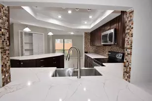 10192 Swanson Ct, Spring Hill, FL 34608 - Photo 5