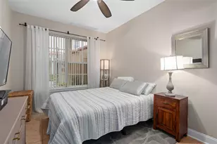 701 Mirror Lake Dr N, Saint Petersburg, FL 33701 - Photo 33