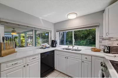 8710 Arrowhead Drive, Hudson, FL 34667 - Photo 5