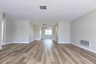 7421 Sandalwood Dr, Port Richey, FL 34668 - Photo 5