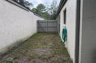 13811 Lazy Oak Dr, Tampa, FL 33613 - Photo 29