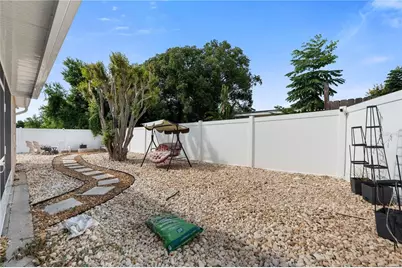 7735 Hawthorn Drive, Port Richey, FL 34668 - Photo 17