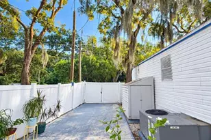 1301 Liveoak Pkwy, Tarpon Springs, FL 34689 - Photo 17