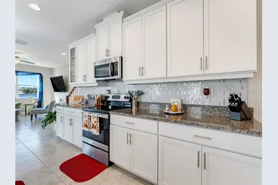 18882 Beautyberry Court, Lutz, FL 33558 - Photo 17